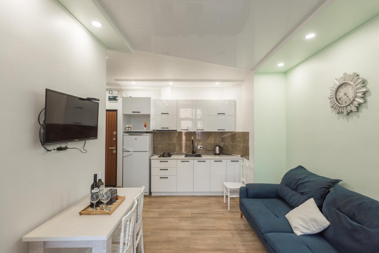 New House Apartment