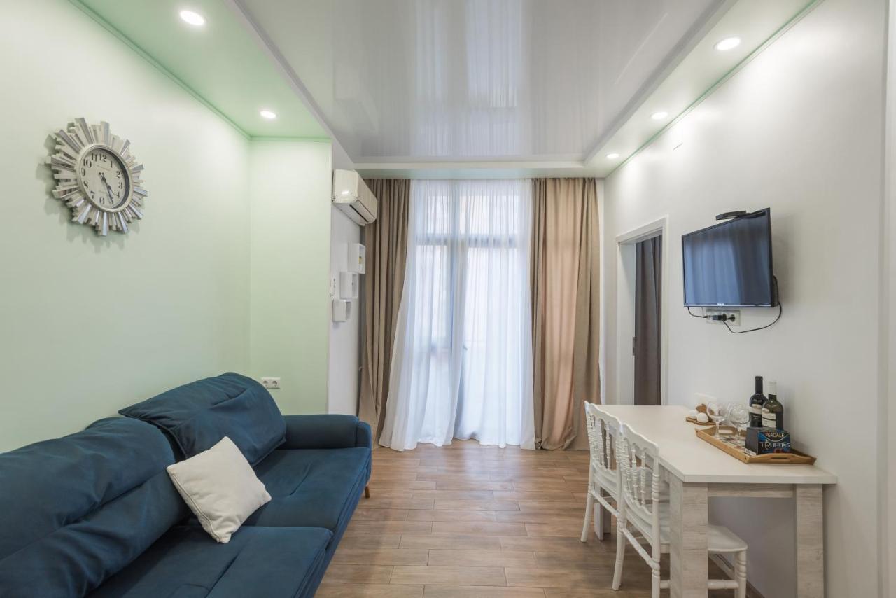 New House Apartment *